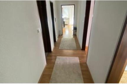 3 Zimmer Dachgeschoss Wohnung mit Balkon; 70 qm - Möhrendorf