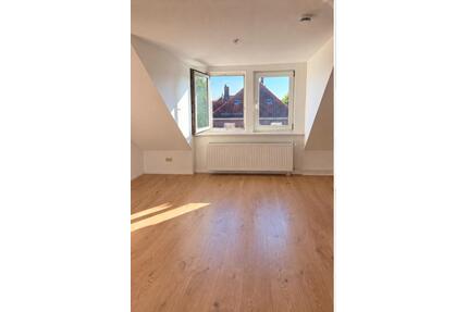 Helle 2-Zimmer Dachgeschosswohnung in Hannover Vahrenwald