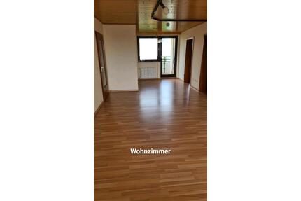 Wunderschöne 3 Zimmer Wohnung, teilmöbiliert - Nürnberg Schnepfenreuth