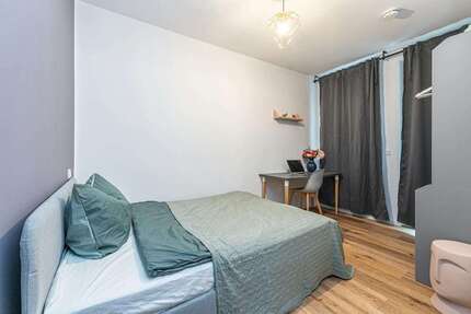 WG-Zimmer in Berlin 700,00 € 11 m²