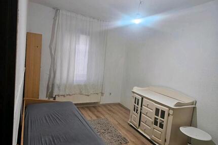 Teil Möbliertes WG-Zimmer zu vermieten – 480€ warm inkl. Strom - Bornheim
