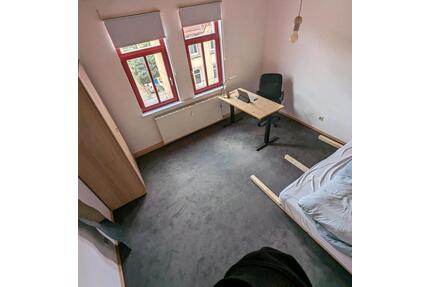 WG Zimmer Jena - 320,00&nbsp;EUR Kaltmiete, ca.&nbsp; 15,00&nbsp;m&sup2; in Jena (PLZ: 07745) Burgau