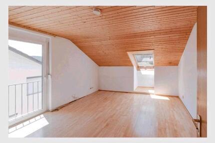 Schöne ruhige u gemütliche 3- Zimmer Wohnung - Sankt Georgen im Schwarzwald