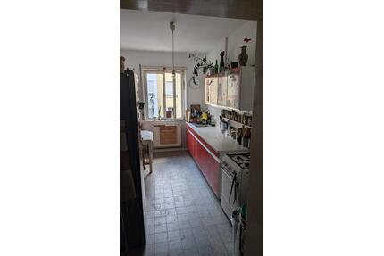 Schöne zentrale WG-Zimmer mit Balkon in ruhige Lage - Stuttgart Lehen