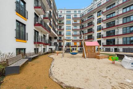 Großzügige 3-Zimmerwohnung mit Balkon und Wintergarten am Gleisdreieck - Berlin Mitte