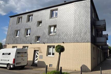 TOP GELEGENHEIT!!! RENOVIERTE 2 ZIMMER ERDGESCHOSS WOHNUNG mit EINBAUKÜCHE in OBERHAUSEN - HOLTEN!!!