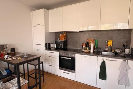 Helle 1-Zimmer-Neubauwohnung mit Balkon & TG-Stellplatz - Stuttgart Feuerbach