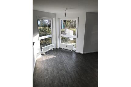 2-Zimmer Wohnung mit 100m² Gartenoase + 2 Terrassen - Herrenberg