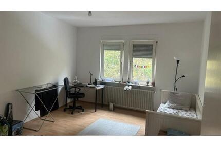 WG Ruhiges, Helles Zimmer, Prime Location with City Registration - Fulda Aschenberg