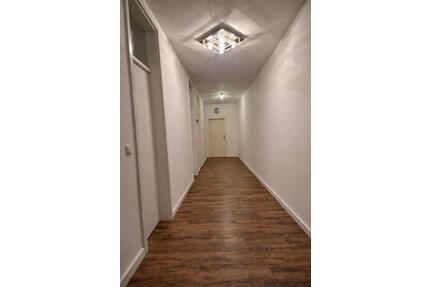 3 Zimmer Wohnung - 700,00&nbsp;EUR Kaltmiete, ca.&nbsp; 78,00&nbsp;m&sup2; in Apolda (PLZ: 99510)