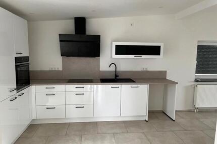 2 Zimmer Moderne Wohnung in Zentraler Lage mit Küche ! Wetzlar He