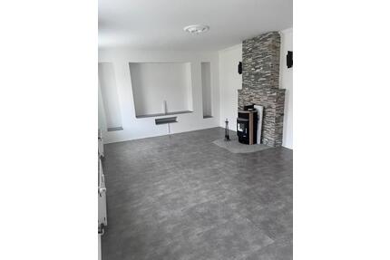 4,5 Zimmer Wohnung (115 m²) - 900,00&nbsp;EUR Kaltmiete, ca.&nbsp; 115,00&nbsp;m&sup2; in Dessau-Roßlau (PLZ: 06842)