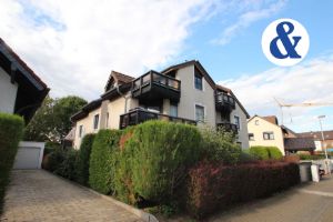 Vermietung einer 3-Zimmer-Dachgeschoss-Wohnung mit zwei Balkonen - Bonn