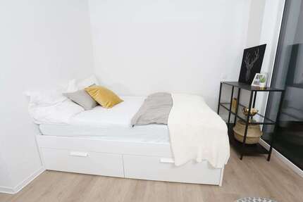 Wohnung zum Mieten in Stuttgart 850,00 € 20.71 m²