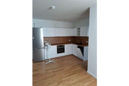 Maisonette: 160 qm, 5 Zimmer und große Terrasse - Ludwigsfelde