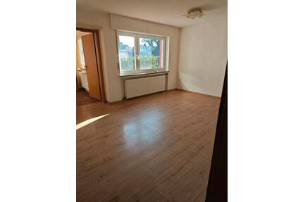 2,5 Zimmer Wohnung, Küche, Diele, Bad, eigener Eingang - Castrop-Rauxel Bladenhorst