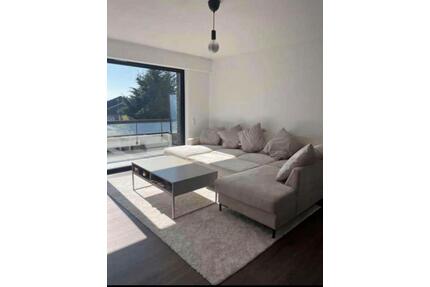 Wunderschöne 2 Zimmer Wohnung mit EBK und großer Balkon - Velbert Pöthen