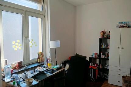 Big Room in WG - Available from 1st May - Maximum people 2 - Frankfurt am Main Gallus