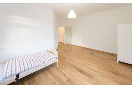 WG-Zimmer in München 850,00 € 14 m²