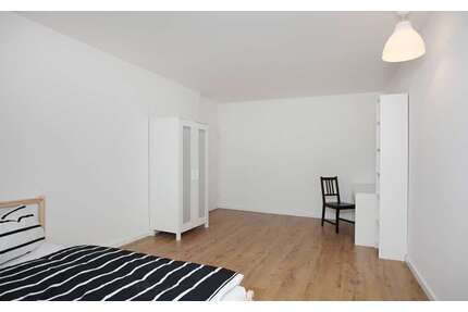 WG-Zimmer in Berlin 665,00 € 17 m²