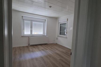 Zwei Zimmer KDB in Vohwinkel - 495,00&nbsp;EUR Kaltmiete, ca.&nbsp; 52,00&nbsp;m&sup2; in Wuppertal (PLZ: 42327) Dornap