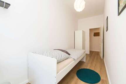 WG-Zimmer in Berlin 640,00 € 10 m²