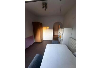 3 zimmer zur meite - 350,00&nbsp;EUR Kaltmiete, ca.&nbsp; 75,00&nbsp;m&sup2; in Seelze (PLZ: 30926)