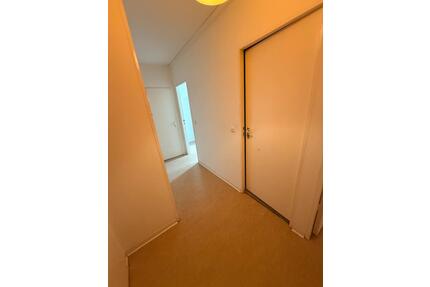 großzügige 2-Zimmer Wohnung mit Balkon in Berlin-Marienfelde