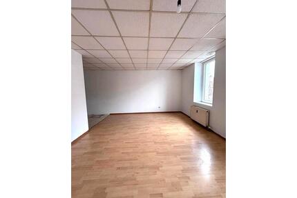 2 Zimmer Wohnung in Pirmasens - 330,00&nbsp;EUR Kaltmiete, ca.&nbsp; 55,00&nbsp;m&sup2; in Pirmasens (PLZ: 66953)