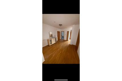 3 Zimmer Dachgeschosswohnung - 950,00&nbsp;EUR Kaltmiete, ca.&nbsp; 72,00&nbsp;m&sup2; in Kassel (PLZ: 34123) Bettenhausen