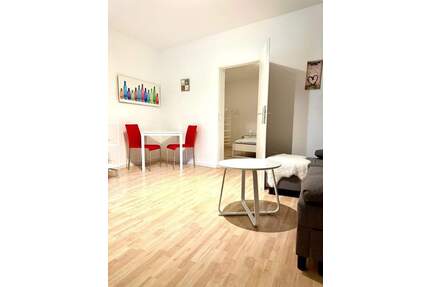 +++ MÖBLIERTE- 2-ZIMMER -WOHNUNG - PERFEKT FÜR PENDLER +++ - Fürth Südstadt