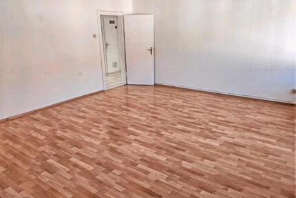 3 Zimmer Wohnung, EBK, für Studenten o. WGs in Osnabrück Zentrum