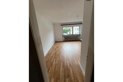 Helle 3-Zimmer Wohnung (69,5 m²) im 2 OG. Einbauküche,…. - Hagen Hohenlimburg