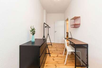 WG-Zimmer in Berlin 650,00 € 10 m²