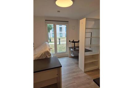 Einzelzimmer Wohnung mit eigener Küche & Bad - Berlin Reinickendorf