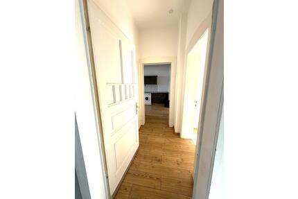 **Wunderschöner Altbau-Charme** 2-Zimmer mit Einbauküche, großer Terrasse und Garten nahe Uni-Klinik - Essen Stadtbezirk III