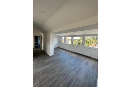 Schöne 3 Zimmer Dachgeschosswohnung in Marl zu vermieten