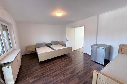 3-Zimmer Wohnung, möbeliert, mit Balkon in ruhiger Gegend - Kleinmaischeid