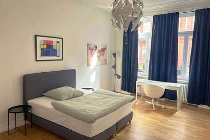 WG-Zimmer in Frankfurt am Main 899,00 € 25 m²