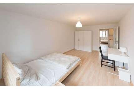 WG-Zimmer in München 895,00 € 17 m²