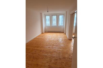 Renovierte 4 Zimmer Wohnung, 95 m², am Engelbosteler Damm - Hannover Nord