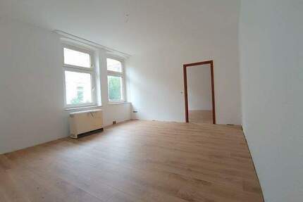 Gelsenkirchen-Ückendorf, Braunschweiger Straße 12 - 2 Zimmer-Wohnung, zum sofortigen zeitnahen Einzug !!