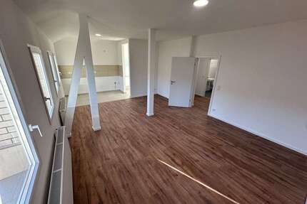 Wohnung zum Mieten in Düsseldorf 1.250,00 € 90 m²
