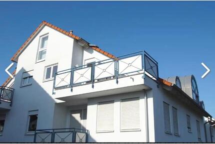 Schöne 2 Zimmer DG-Wohnung mit TG-Stellplatz - Großbettlingen