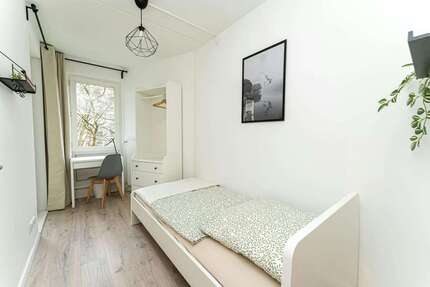 WG-Zimmer in Berlin 680,00 € 12 m²