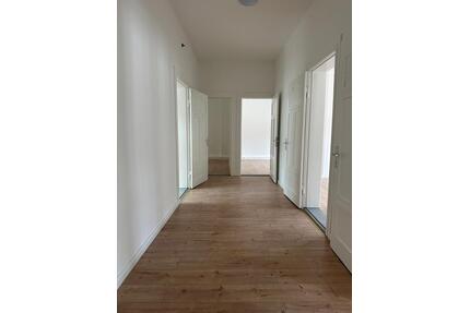 5 er WG in wunderschöner Altbauwohnung! - Bremerhaven Mitte