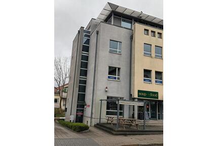 Dachgeschoßwohnung in Dresden-Plauen mit Terrasse, ab Januar frei