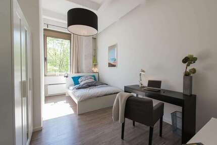 WG-Zimmer in München 995,00 € 14 m²