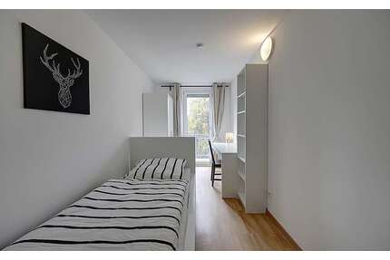 WG-Zimmer in Stuttgart 450,00 € 9 m²