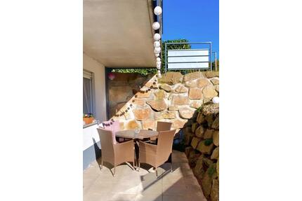 2-Zimmer Souterrain-Wohnung mit Terrasse - Petersberg